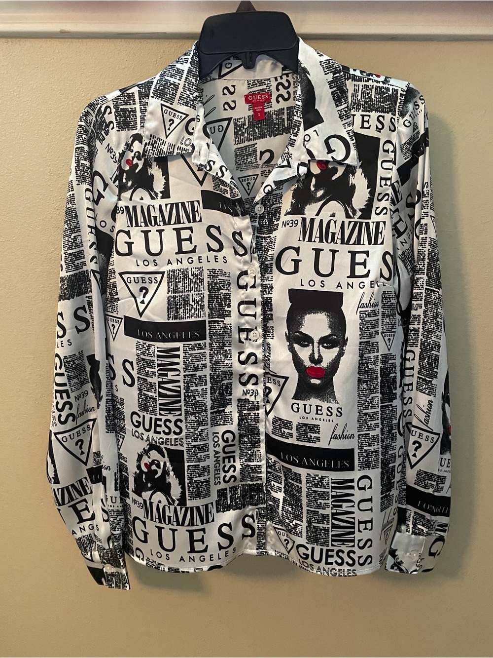 GUESS Black & White Graphic Button-Down Shirt